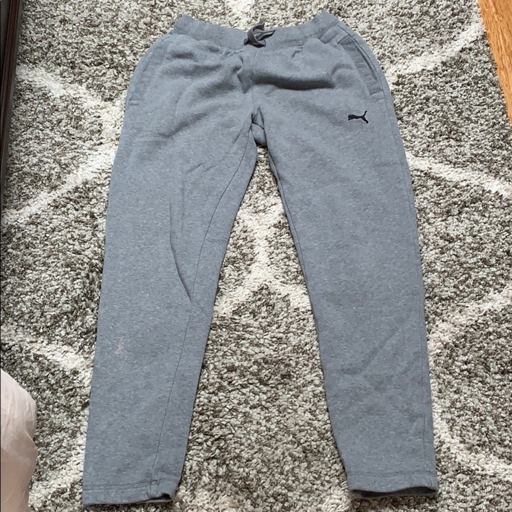 Men’s puma sweatpants - M